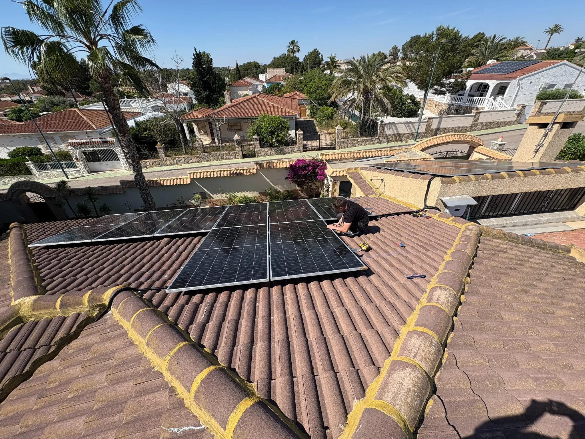 Fotovoltaica blog instalador montaje placas tejado chalet 01