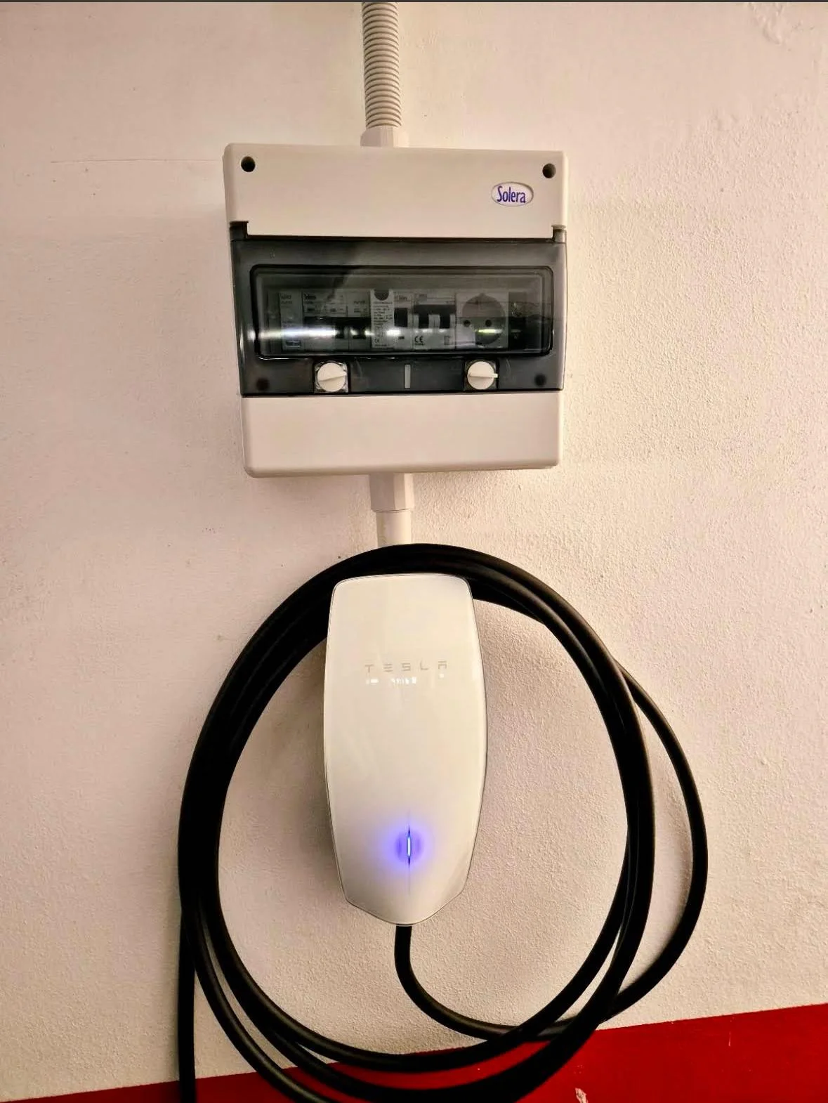 Wall Connector instalado por Cúprico